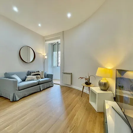 Barcelonaforrent The Gaudi Suites Barcelona